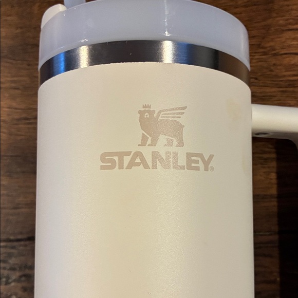 Stanley Ivory Travel Mug with Handle - Picture 2 of 5